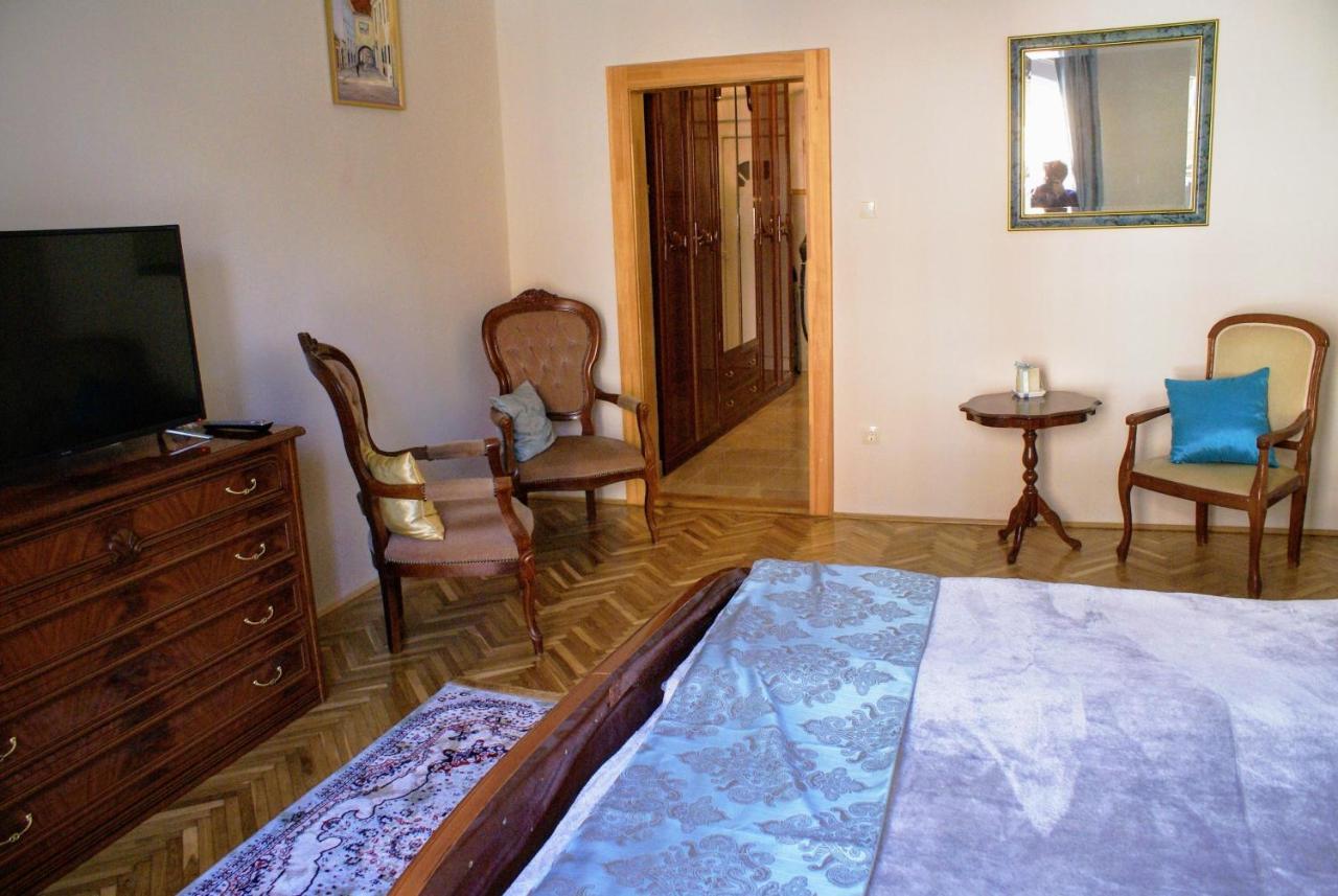 Parva Villa Miskolc Buitenkant foto